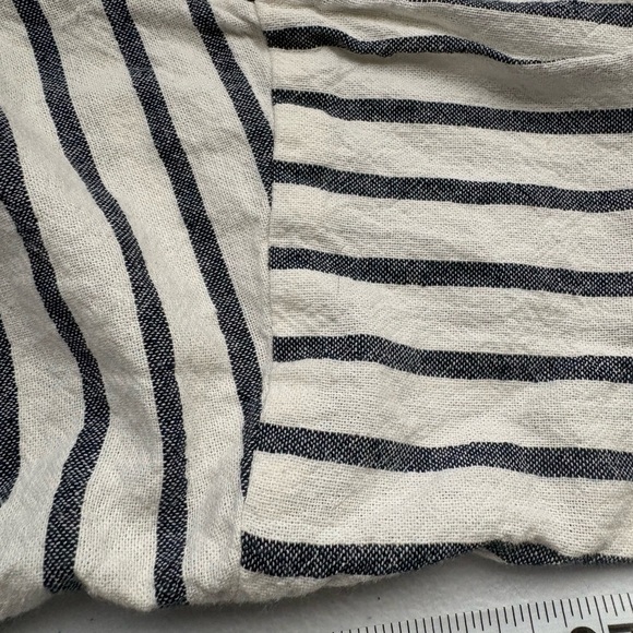 Women’s XS Urban Outfitters button down shirt - Picture 5 of 8